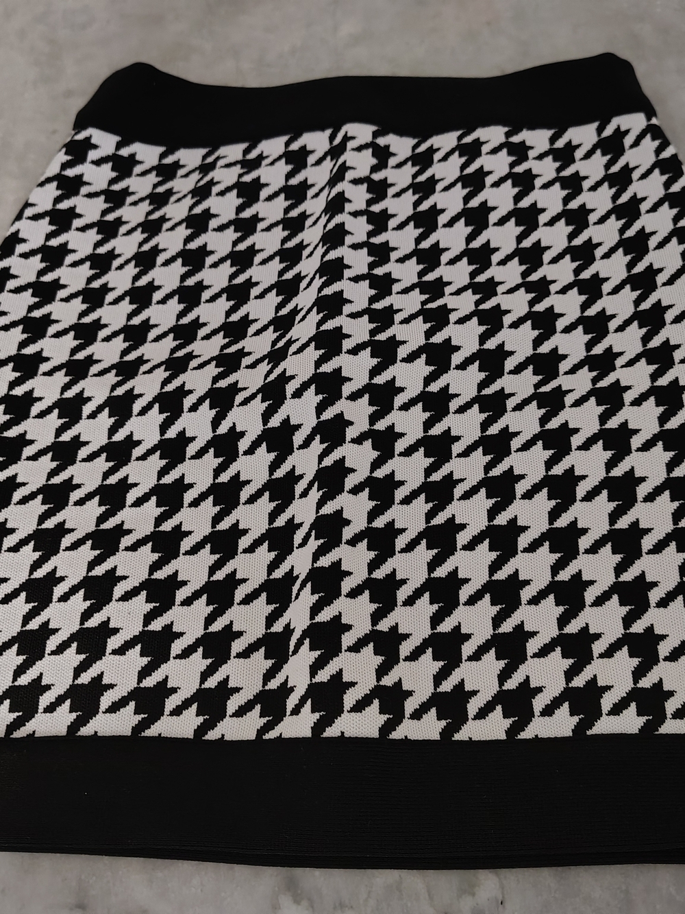 Fashion Nova Black and White Houndstooth Knit Skirt - Picture 3 of 3